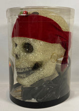 Charger l'image dans la galerie, Pirates of the Caribbean –
Lampe tête de mort EVA
Dead Man’s Chest (édition)