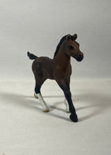 Charger l'image dans la galerie, Schleich Poulain – Figurine 2013 (État excellent)⠀⠀⠀⠀⠀⠀⠀⠀⠀⠀⠀⠀⠀⠀⠀⠀⠀⠀⠀⠀⠀⠀