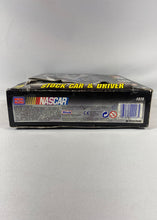 Charger l'image dans la galerie, Mega Bloks NASCAR – Jeff Burton #99 (96 pièces)