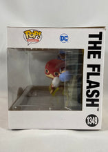 Charger l'image dans la galerie, The Flash – Pop! Moment DC – Scène dynamique – #1349
