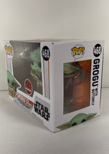Charger l'image dans la galerie, Star Wars – Grogu With Butterfly (#468) – EB Exclusive⠀⠀
⠀⠀