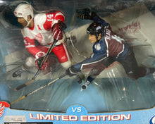Charger l'image dans la galerie, NHL – Brendan Shanahan vs Rob Blake – Figurines McFarlane Série 6 – Édition limitée