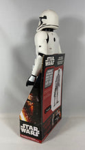 Charger l'image dans la galerie, Star Wars – Stormtrooper du Premier Ordre – Figurine géante Big-Figs 18 pouces