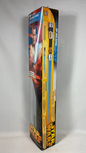 Charger l'image dans la galerie, Star Wars – Obi-Wan Kenobi Ultimate FX Lightsaber Hasbro 2005 (Boîte scellée)