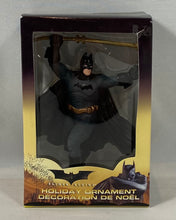 Charger l'image dans la galerie, DC Comics – Batman Begins Holiday Ornament Décoration de Noël