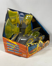 Charger l'image dans la galerie, Batman – Batmobile Stealth Strike 2-en-1 (DC Comics / Mattel)