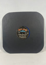 Charger l'image dans la galerie, Killer Klowns From Outer Space – Édition Collector Vinyle + Affiche (condition impeccable)