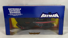 Charger l'image dans la galerie, Batman – Batmobile Mattel (Brave and the Bold) Véhicule DC Comics