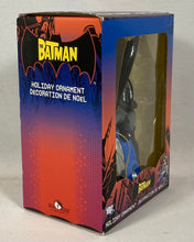 Charger l'image dans la galerie, DC Comics – The Batman Holiday Ornament Décoration de Noël