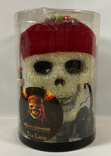 Charger l'image dans la galerie, Pirates of the Caribbean –
Lampe tête de mort EVA
Dead Man’s Chest (édition)