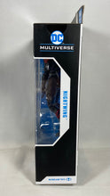 Charger l'image dans la galerie, DC – Multiverse – Nightwing « Death of the Family » – Figurine McFarlane Toys