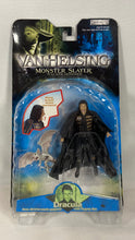 Charger l'image dans la galerie, Van Helsing – Dracula avec chauve-souris pygmée – Figurine Jakks Pacific

