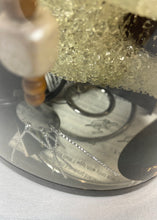 Charger l'image dans la galerie, Pirates of the Caribbean –  
Lampe tête de mort EVA  
Dead Man’s Chest (édition)
