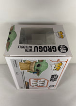 Charger l'image dans la galerie, Star Wars – Grogu With Butterfly (#468) – EB Exclusive⠀⠀

⠀⠀
