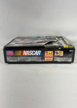 Charger l'image dans la galerie, Mega Bloks NASCAR – Jeff Burton #99 (96 pièces)
