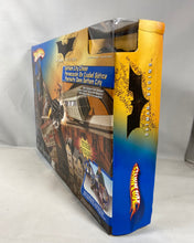 Charger l'image dans la galerie, Hot Wheels – Batman Begins – Gotham City Chase – Circuit de course (Mattel)
