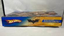 Charger l'image dans la galerie, Hot Wheels – Batman Begins – Gotham City Chase – Circuit de course (Mattel)
