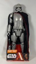 Charger l'image dans la galerie, Star Wars – Captain Phasma
Figurine géante 50 cm (20 po) – Jakks Pacific
