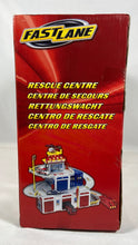 Charger l'image dans la galerie, Fast Lane Rescue Centre – Centre de secours – Ensemble de jeu avec véhicules
