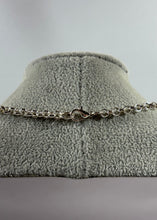 Charger l'image dans la galerie, Collier décoratif argenté – Pendentif lune souriante
