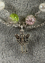 Charger l'image dans la galerie, Collier artisanal double rang – Ange argenté &amp; perles pastel
