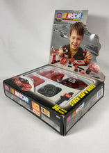 Charger l'image dans la galerie, Mega Bloks – NASCAR Dale Earnhardt Jr. #8 (Set 9925, 96 pièces)⠀⠀⠀⠀⠀⠀⠀⠀
