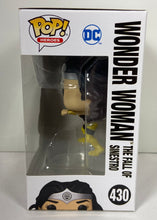 Charger l'image dans la galerie, WONDER WOMAN – THE FALL OF SINESTRO (#430)
⠀
