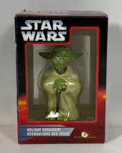 Charger l'image dans la galerie, Star Wars – Yoda Holiday Ornament Kurt S. Adler Décoration de Noël
