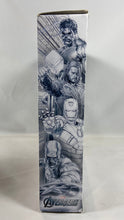 Charger l'image dans la galerie, Marvel – The Avengers – Ensemble 12 Figurines – Collector Edition
