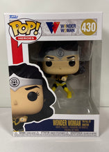 Charger l'image dans la galerie, WONDER WOMAN – THE FALL OF SINESTRO (#430)
⠀
