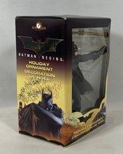 Charger l'image dans la galerie, DC Comics – Batman Begins Holiday Ornament Décoration de Noël
