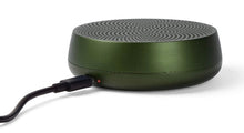 Charger l'image dans la galerie, Lexon Mino L Enceinte Bluetooth Jumelable Rechargeable Mains Libres USB-C Aluminium/Vert Foncé 5 W
