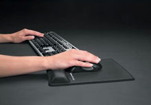 Charger l'image dans la galerie, Fellowes Professional Series Poignet Tapis de souris, tissu noir (9181201)
