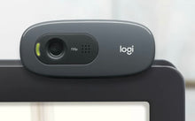 Charger l'image dans la galerie, Webcam Logitech C270 HD avec micros à réduction de bruit pour les appels vidéo - Noir
