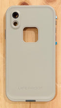 Charger l'image dans la galerie, Coque LifeProof Fre pour iPhone XR - Body Surf Grey/Ocean Blue
