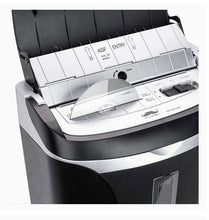 Charger l'image dans la galerie, Moustache Déchiqueteuse à coupe croisée avec alimentation automatique 50 feuilles Capacité du panier 5,5 gallons
